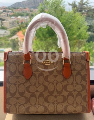 Clothes, Footwear & Accessories in Baabda - حقيبة كتف سان لوران قش مفرغة فاخرة | Luxurious YSL Straw Open-Knit Beach Tote Bag starting from 10$