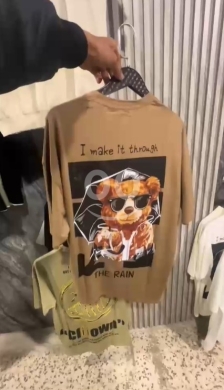 Vêtements, chaussures et accessoires dans Akkar el-Atika - تيشرت رجالي أوفرسايز تريندي بطبعة الدب مميزة وخامة ممتازة | Men&#039;s Oversized Trendy "Teddy Bear" T-Sh