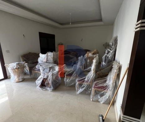 R9-3480 Apartment for Sale in Daher Al Ain Koura – 250 m², Brand New