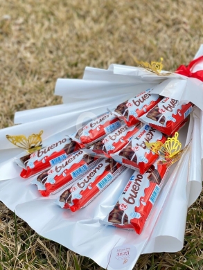 بوكيه شوكولاتة كيندر بوينو بتنسيق فاخر وهدية مميزة لمناسباتكم | Luxury Kinder Bueno Choco… — 2
