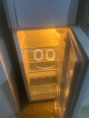 Kitchen appliances in Bourj el Barajneh - براد ثلج إنفرتر حجم وسط اقتصادي ومكفول مع خدمة توصيل | Medium Inverter Defrost Refrigerator