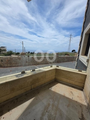 Apartments for sale in Jiyeh - شقة للبيع مع تراس وحديقة في الجية زاروت ١٥٠ مم | Apartment with Terrace for Sale in Jiyeh Zaarout