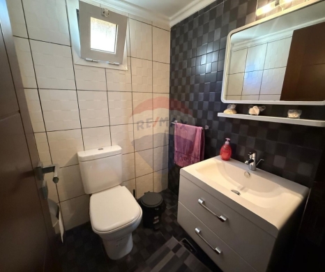 Apartments for sale in HajjehJbeili - R9-3492 Apartment for Sale in Hosrayel, Byblos District &ndash; 150 m&sup2;, Furnishedشقة للبيع في حصرايل جبيل &ndash; 150 م&sup2;، مجهزة بالكامل