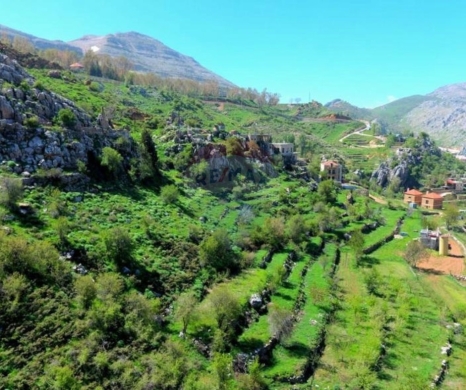 Lands for sale in Laqlouq - R9-3493 Land for Sale in Laqlouq, Byblos District &ndash; 2571 m&sup2;أرض للبيع في اللقلوق جبيل &ndash; 2571 م&sup2;