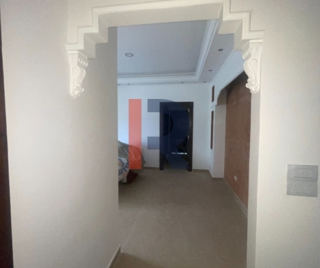 R9-3501 Apartment for Rent in Azmi, Tripoli – 160 m², 7th Floor, Renovated — 3
