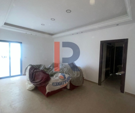 R9-3501 Apartment for Rent in Azmi, Tripoli – 160 m², 7th Floor, Renovated — 4