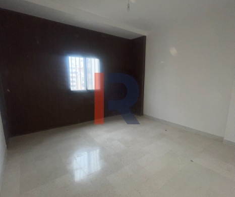 R9-3501 Apartment for Rent in Azmi, Tripoli – 160 m², 7th Floor, Renovated — 9