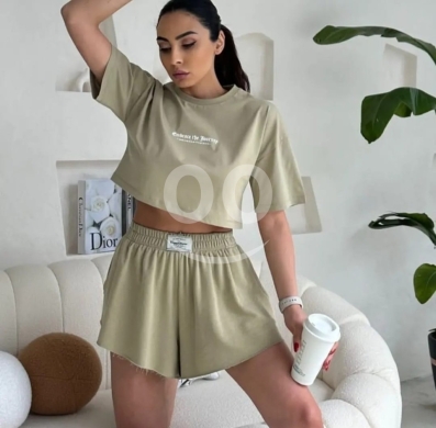 Clothes, Footwear & Accessories in Zouk Mikaël - طقم صيفي كاجوال قطعتين توب وشورت زيتوني وأسود | Trendy Two-Piece Women&#039;s Summer Shorts Set