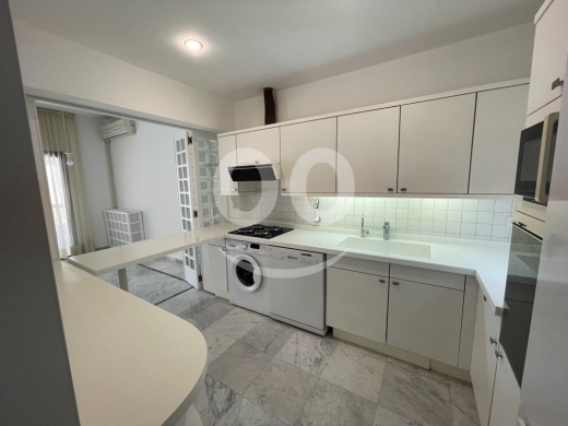 Apartments for rent dans Achrafieh - شقة تجديد حديث للإيجار في الأشرفية سانت نيكولا | Renovated 145sqm Apartment for Rent in Achrafieh