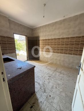 Apartments for sale in Khaldeh - شقة للبيع مع تراس منطقة خلدة طلعة ابو ديب محيط صيدلية فادي