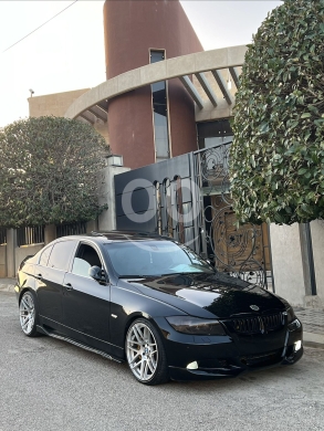 BMW in Kfar Jarra - بي أم دبليو E90 330i جير عادي حالة نادرة زوايد M3 | BMW E90 330i Manual Transmission M-Specs