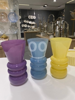 Other home furniture dans Tripoli - طقم فازات زجاجية ملونة بتصميم مودرن حلقات 3 قطع | Premium 3-Piece Bubble Glass Vase Set