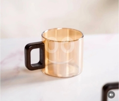 طقم فناجين قهوة زجاج حراري مع مسكة خشب دزينة ١٢ قطعة | Premium Borosilicate Glass Coffee Cups with W