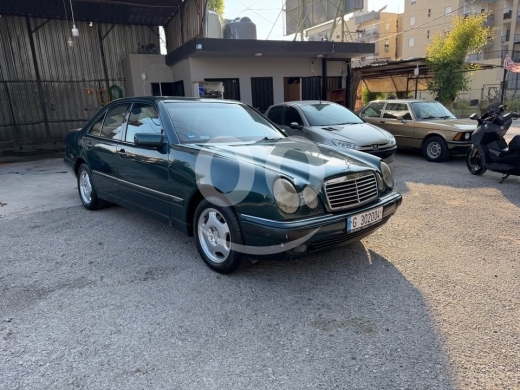 Mercedes-Benz in Zgharta - E 320 model 98