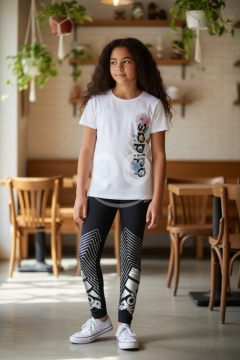 طقم أديداس بناتي تيشرت وليجن عمر 4-5 سنوات | Adidas Girls T-shirt & Leggings Set 4-5Y