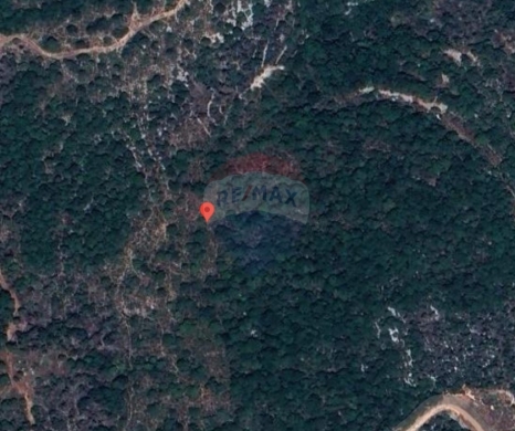 Lands for sale in Kalhat - R9-3516 Land for Sale in Qalhat &ndash; Koura, 35,547 m&sup2;أرض للبيع في قلحات الكورة &ndash; 35,547 م&sup2;