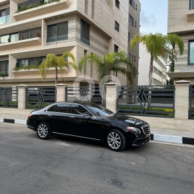 Mercedes-Benz E 300 2017 - Full Option | مرسيدس E 300 موديل ٢٠١٧ - كاملة المواصفات