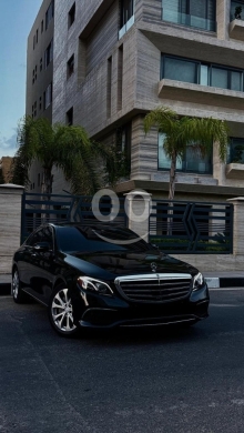 Mercedes-Benz E 300 2017 - Full Option | مرسيدس E 300 موديل ٢٠١٧ - كاملة المواصفات