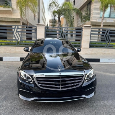 Mercedes-Benz dans Dam Wel Farez - Mercedes-Benz E 300 2017 - Full Option | مرسيدس E 300 موديل ٢٠١٧ - كاملة المواصفات