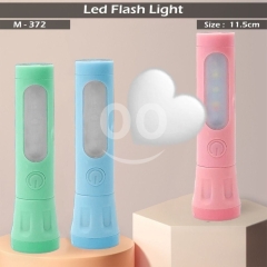 أنتريك ليد محمول قابل للتشريج M-372 | M-372 Rechargeable LED Flashlight