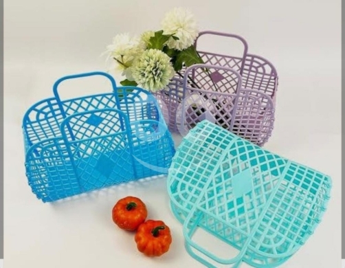 مطبخ في ادونيس - سلة ملاقط بلاستيك مرنة مع مسكة يد | Multi-Purpose Plastic Clothespin Basket with Handles