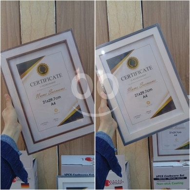 Other home furniture in Adonis - إطار وبرواز صور وشهادات مودرن بمقاس A4 | Elegant A4 Photo &amp; Certificate Frame