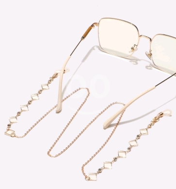 Clothes, Footwear & Accessories in Beirut City - سلاسل نظارات هاند ميد مميزة وعصرية | Trendy Handmade Glasses Chains Set