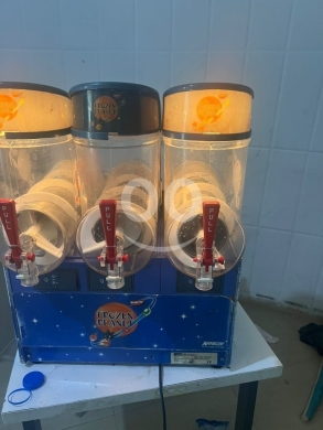 Other electronics في برج البراجنه - مكنة فريسكو وسلاش احترافية 3 عيون ماركة &quot;نوش&quot; | Professional Nosch 3-Bowl Slush Machine