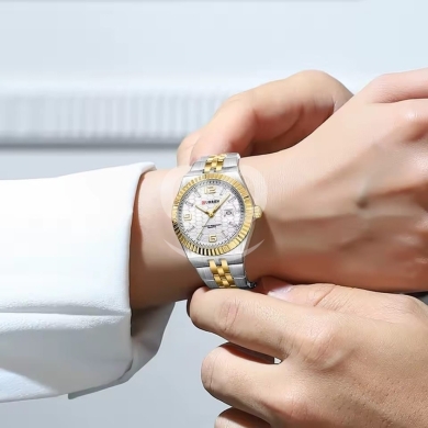 Clothes, Footwear & Accessories in Beirut City - ساعة كورين رجالية فاخرة ستيل فضي وذهبي | Elegant Curren Men Watch Silver &amp; Gold Two-Tone