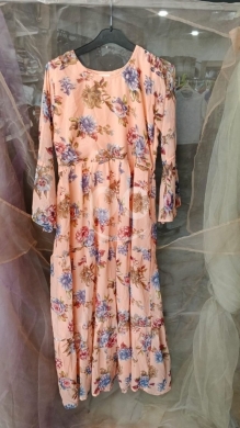 Clothes, Footwear & Accessories in Marj - فستان صيفي مشجر بنقوش الورد الملونة وتصميم طبقات | Elegant Floral Tiered Summer Dress
