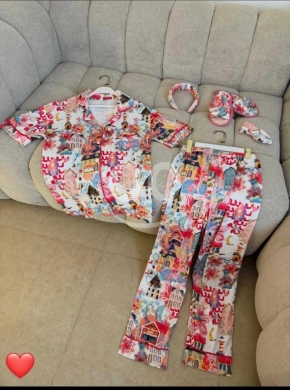 Vêtements, chaussures et accessoires dans Loussiya - بيجامة نسائية صيفية &quot;فكتوريا&quot; الملكية مقاسات S إلى XL | Premium Women Victoria Summer Pajama Set