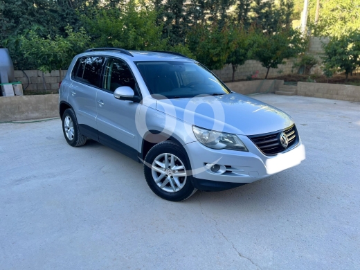 Volkswagen dans Al Barbara - فولكس فاجن تيغوان 2009 دفع رباعي بحالة الشركة زحلة | 2009 Volkswagen Tiguan 4Motion Super Clean