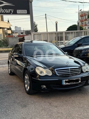 Mercedes-Benz in Zgharta - Mercedes C240 model 2005