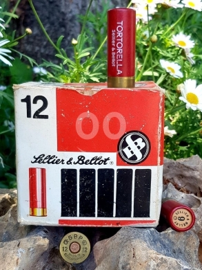 Antiques & Collectibles في البترون - علبة خراطيش فارغة قديمة تشيكوسلوفاكيا | Vintage Czechoslovakia Cartridge Box