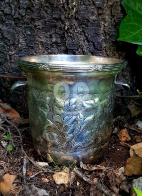 Antiques & Collectibles dans Batroun - سطل ثلج معدني أثري بنقوش يدوية بارزة | Vintage Engraved Silver-Tone Ice Bucket