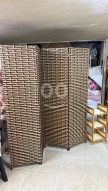Other home furniture in Al Zarif - بارافان خشب مميز قاطع للصالون بحالة ممتازة | Premium Wooden Room Divider Paravan for Salon