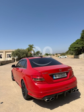 السلع الأخرى في عرمون - مرسيدس C300 موديل 2009 بحالة ممتازة في عرمون | 2009 Mercedes C300 AMG Spec in Clean Condition
