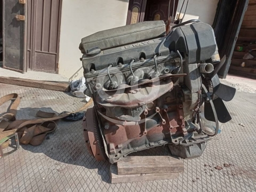 Vehicles accessories in Tripoli - موتير بي ام 318 ألماني