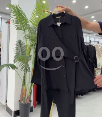 Vêtements, chaussures et accessoires dans Loussiya - طقم نسائي حرير فاخر لشهر محرم الحرام | Premium Women&#039;s Silk Set for Muharram