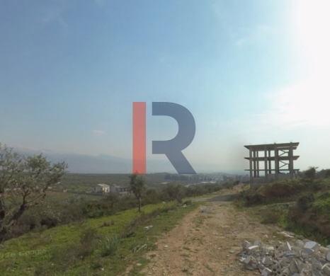 R9-3558 Land for Sale in Alma – Zgharta, 10,000 m², Zoning 20/40, Villa Area