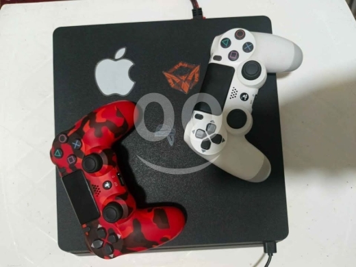 Gaming Console & Accessories dans Béchmizzine - Playstation 4 slim