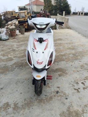 Motorcycles & ATVs dans Bshari - Azzo 180 model 2025