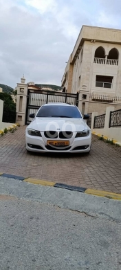 BMW dans Tripoli - BMW E90 2010
