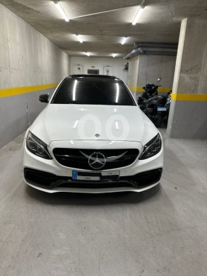 Mercedes-Benz dans Beyrouth - Mercedes-Benz C Class 2017
