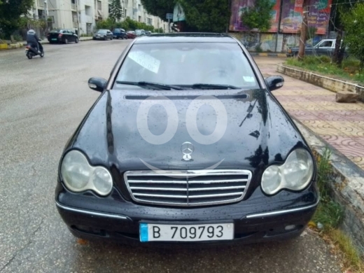 Mercedes-Benz dans Jaj - Mercedes 2004