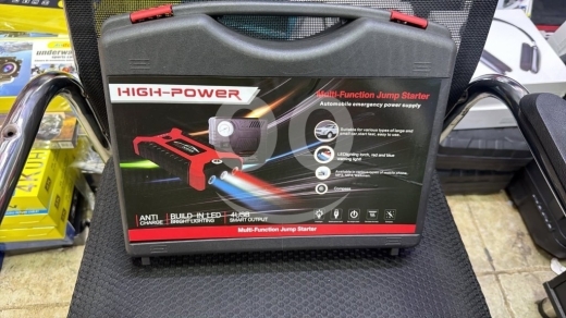 أدوات ومعدات منزلية في حمرا - جهاز تشغيل بطارية السيارة وpower bank طوارئ متكامل | Multi-Function Car Jump Starter Kit