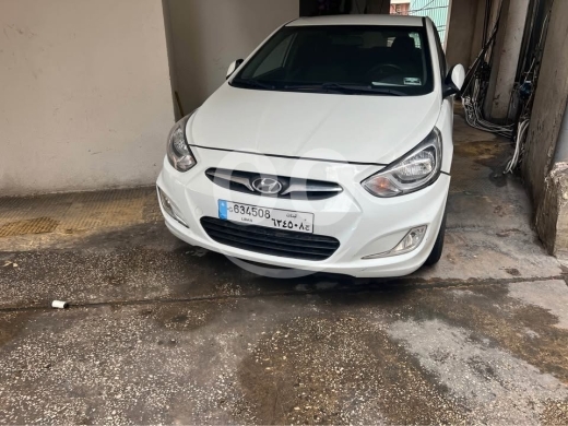 Hyundai dans Beyrouth - Accent 2014