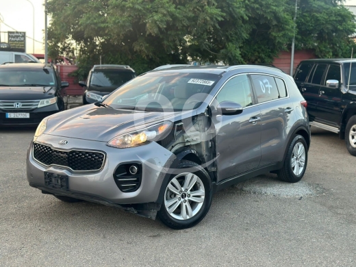 Kia in Jidra - كيا سبورتيج 2018 LX Plus دفع رباعي بحالة ممتازة | 2018 Kia Sportage LX Plus AWD Gray Super Clean