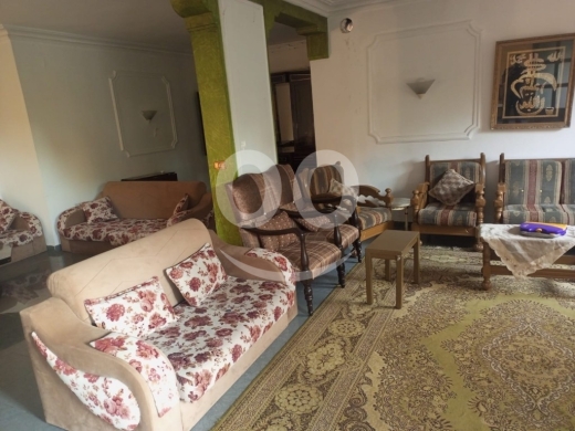 Apartments for sale dans Aley - شقة مفروشة فخمة للبيع في عاليه ٣٠٠م مع دار ٢٧٠م وسند أخضر | Furnished 4BR Apartment for Sale in Aley