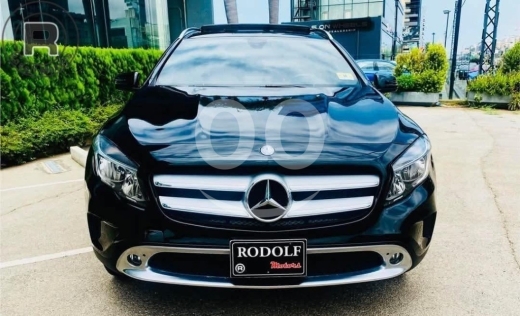 Mercedes-Benz dans Dbayeh - مرسيدس GLA250 2017 كاملة المواصفات | Mercedes GLA250 2017 Fully Loaded Clean Carfax